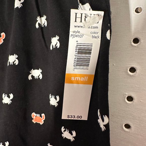 829 NWT Hue sleep or lounge bermuda shorts in Crab Poppers design - Picture 6 of 7